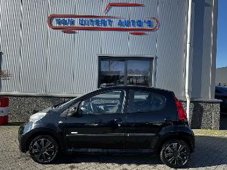 Peugeot 107 1.0-12V Millesim 200 picture 27