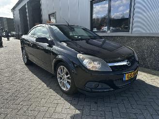Opel Astra TWIN TOP 1.8 Temptation picture 3