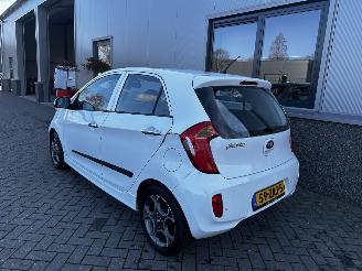 Kia Picanto 1.0 CVVT Design Edition picture 21