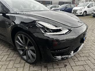 škoda osobní automobily Tesla Model 3 Long Range AWD 75 kWh 2019/4