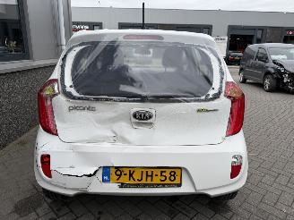 Unfallwagen Kia Picanto 1.0 CVVT ISG Plus Pack 2013/5