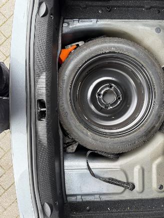 Peugeot 207 CC 1.6 VTi picture 31