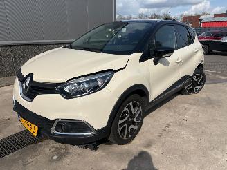 Renault Captur 0.9 TCe Dynamique picture 10