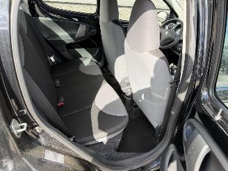 Peugeot 107 1.0 Acces Accent picture 24