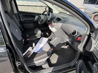 Peugeot 107 1.0 Acces Accent picture 25