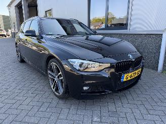 Damaged car BMW 3-serie 318i M Sport Touring Corporate Lease 2019/11