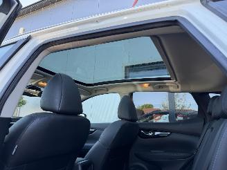 Nissan Qashqai 1.2 Premier Edition picture 25