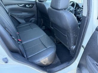 Nissan Qashqai 1.2 Premier Edition picture 29