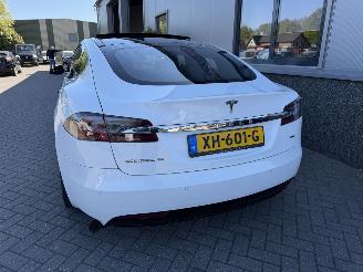 Tesla Model S 75D Base picture 27