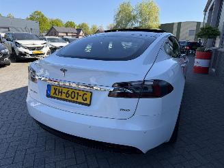 Tesla Model S 75D Base picture 25