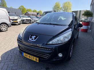 Peugeot 207 1.4 VTi Access picture 4