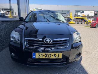 Toyota Avensis 2.0 VVTi Luna picture 16