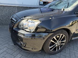 Toyota Avensis 2.0 VVTi Luna picture 31