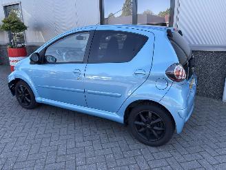 Toyota Aygo 1.0 VVT-i Dynamic Blue picture 17