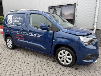 Opel Combo 1.5D L1H1 Innovation, Marge auto. picture 2