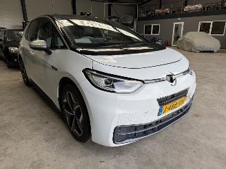 Schadeauto Volkswagen ID.3 First Plus 58kWh 2020/10