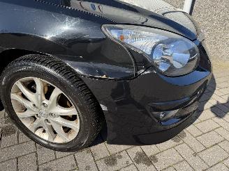 Hyundai I-30 1.4 i-Motion picture 22