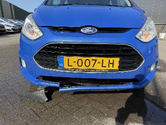 Ford B-Max 1.0 EcoBoost Titanium picture 14