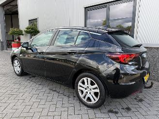 Opel Astra 1.0 Online Edition picture 33