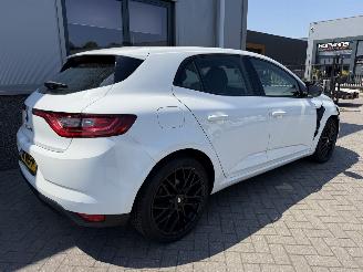 Renault Mégane 1.2 TCe Life picture 3