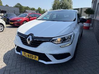 Renault Mégane 1.2 TCe Life picture 10