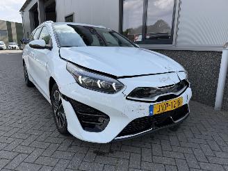 Kia Ceed 1.6 GDI PHEV DynamicLine Plug-in Sportswagon picture 9