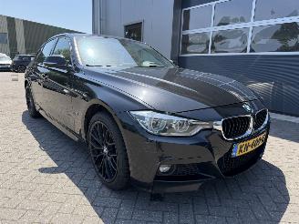 Auto incidentate BMW 3-serie 330e 2016/10