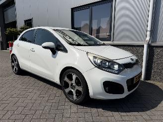 Schadeauto Kia Rio 1.2 CVVT Super Pack 2012/6