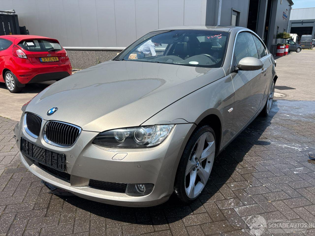 BMW 3-serie 330i High Executive Coupe