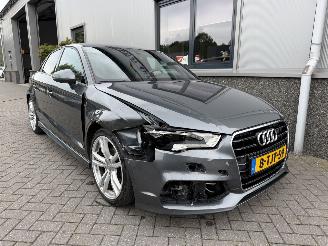 damaged passenger cars Audi A3 2.0 TDI Ambition Pro Line S 2014/2