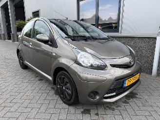 škoda osobní automobily Toyota Aygo 1.0 VVT-i Aspiration 2012/3