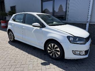 Volkswagen Polo 1.0 BlueMotion Connected Series picture 2