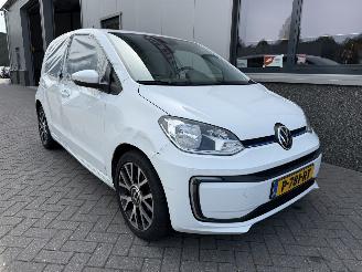 Schadeauto Volkswagen e-Up! e-up! 2021/12
