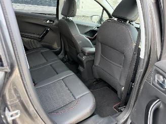 Peugeot 2008 1.2 PureTech GT-Line Automaat. picture 32