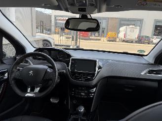 Peugeot 2008 1.2 PureTech GT-Line Automaat. picture 16