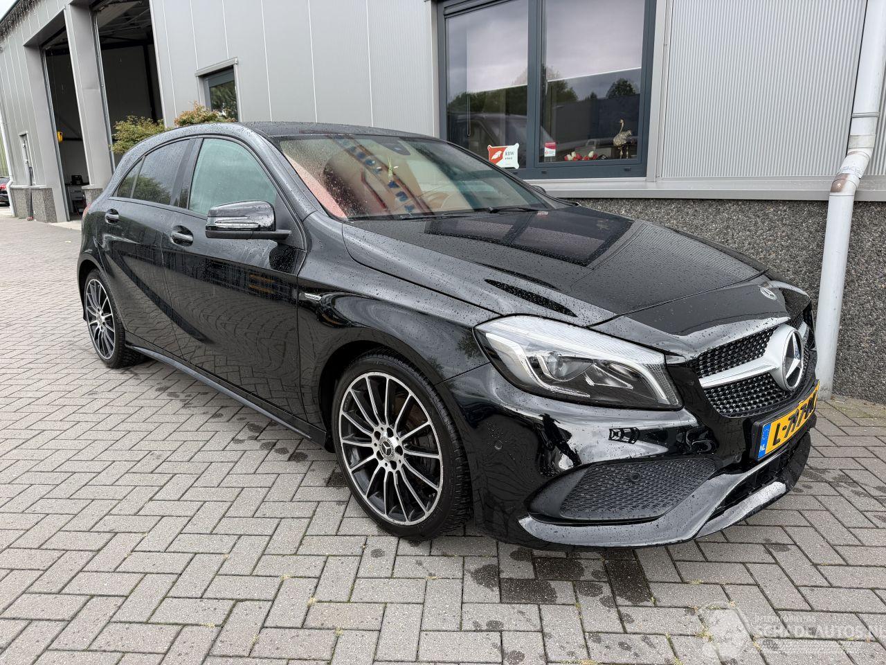 Mercedes A-klasse 180 Business Solution AMG