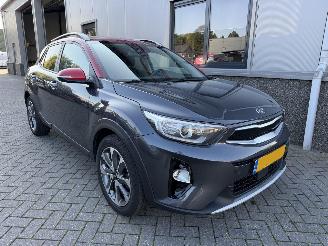 Damaged car Kia Stonic 1.0 T-GDi DynamicPlusLine J-385-HP 2020/8