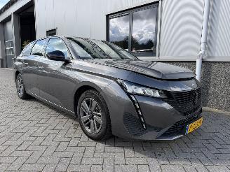 krockskadad bil auto Peugeot 308 SW 1.2 PureTech Active Pack Business 2022/5