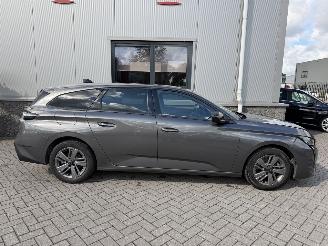 Peugeot 308 SW 1.2 PureTech Active Pack Business picture 5