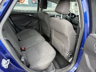 Ford Focus 1.0 Titanium picture 17