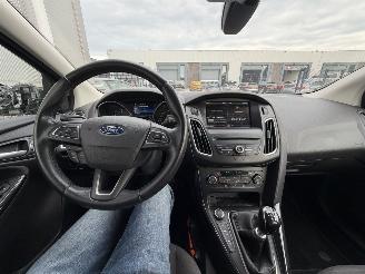Ford Focus 1.0 Titanium picture 14