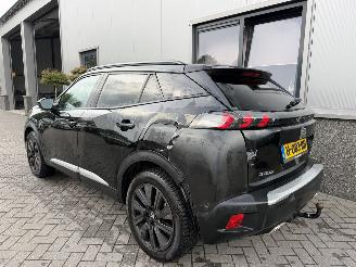 Peugeot 2008 1.2 PureTech GT-Line picture 11