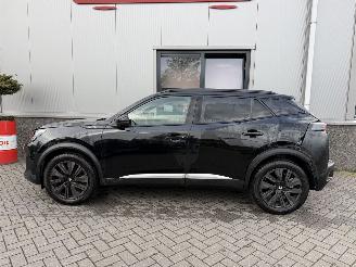 Peugeot 2008 1.2 PureTech GT-Line picture 12