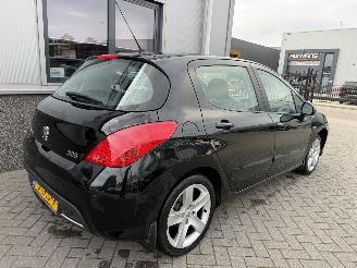 Peugeot 308 1.6 VTi XT picture 6