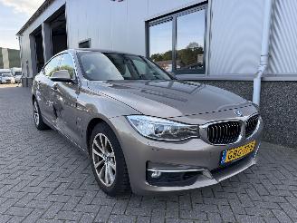 Schadeauto BMW 3-serie GT 320i xDrive Luxury 2016/1