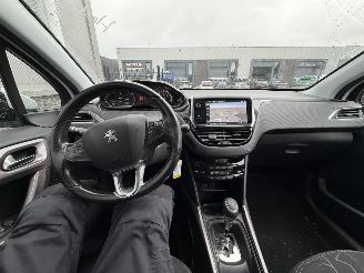 Peugeot 2008 1.2 PureTech Allure Automaat KT-807-F picture 20