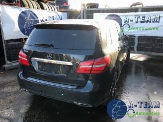 disassembly passenger cars Mercedes B-klasse B (W246), Hatchback, 2011 / 2018 1.6 B-180 BlueEFFICIENCY Turbo 16V 2018/11