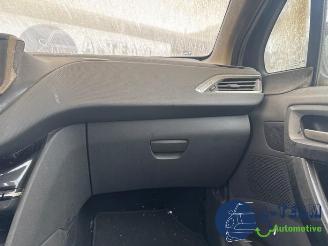 Peugeot 208 208 I (CA/CC/CK/CL), Hatchback, 2012 / 2019 1.2 12V e-THP PureTech 110 picture 24