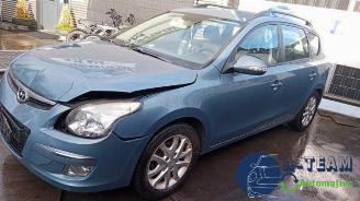 Hyundai I-30 i30 Crosswagon (WWH), Combi, 2007 / 2012 1.6 CVVT 16V picture 6