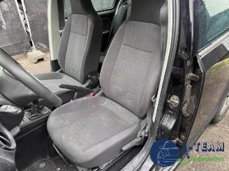 Volkswagen Up! Up! (121), Hatchback, 2011 1.0 12V 60 picture 12